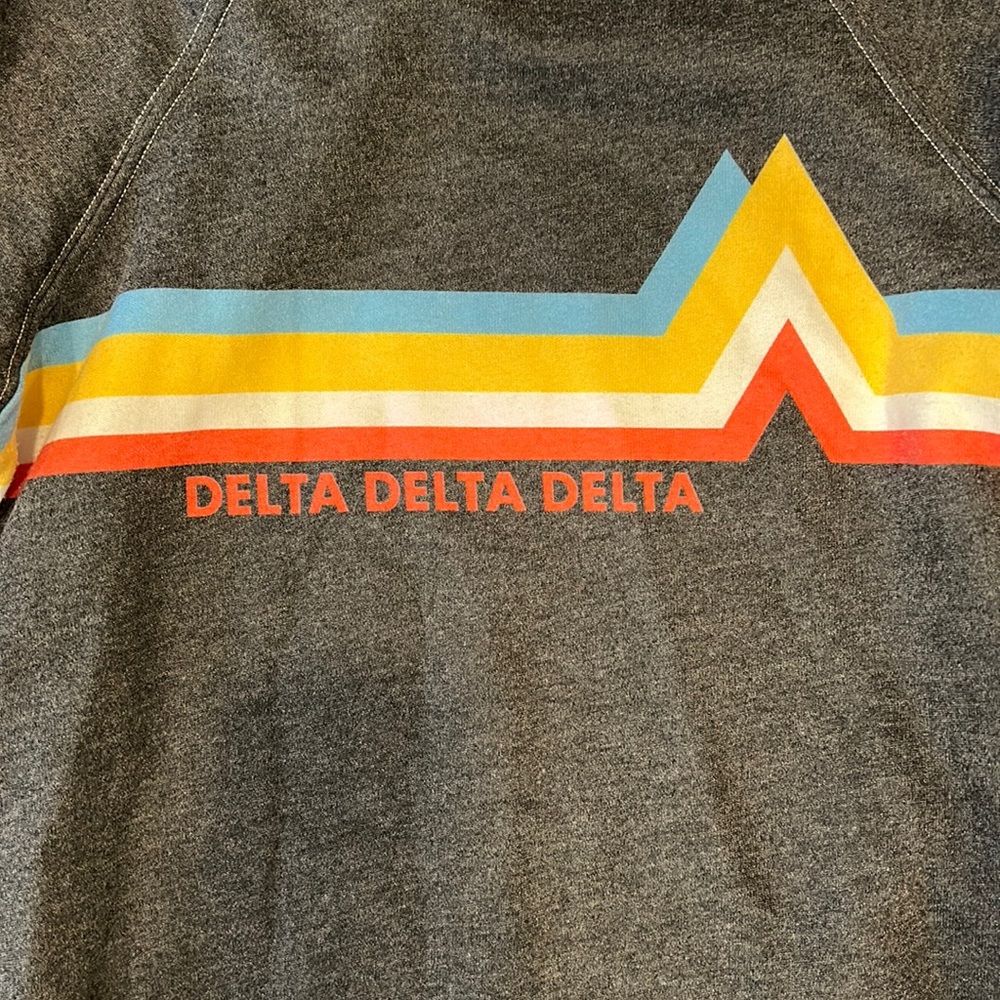 Delta delta delta long sleeve shirt! SUPER SOFT